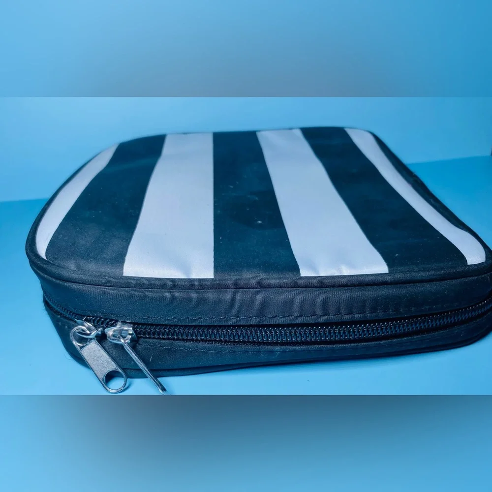 Makeup Bag Cosmetic Case‎ Travel Purse Black White Stripes